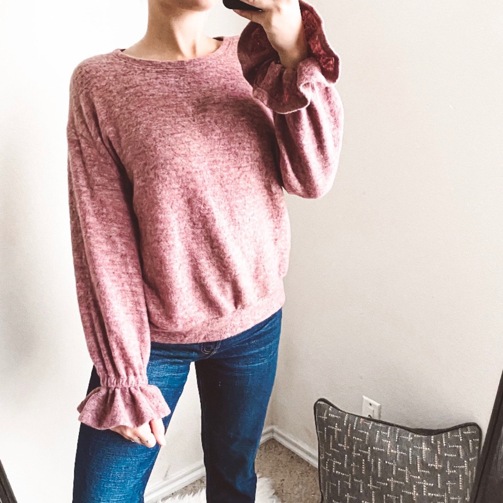 eri + ali - NWT sasha hacci sweater top